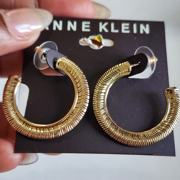 NWT Anne Klein Gold Hoop Stud Earrings - Picture 6 of 12